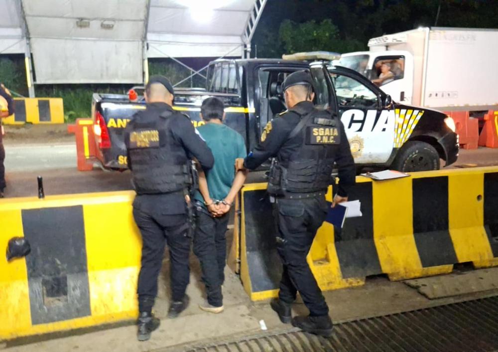 Pasajero llevaba un paquete de marihuana en autobús rumbo a la capital