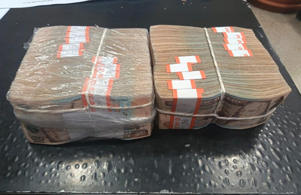 Capturan a hombre con Q200 mil sin declarar en San Marcos