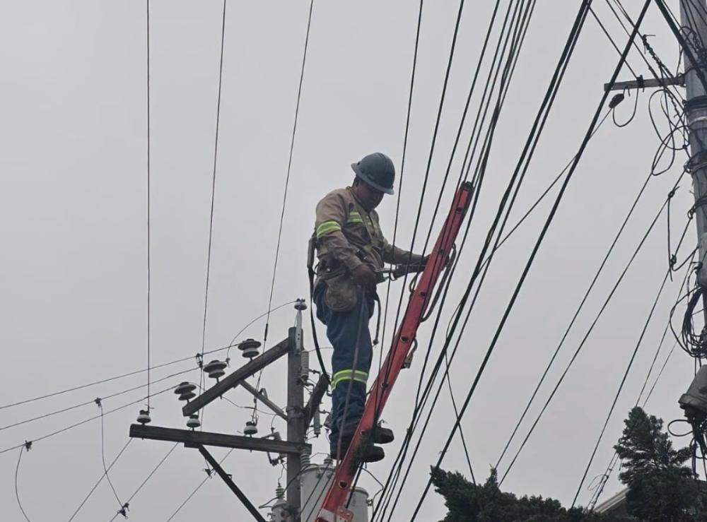 EEMQ anuncia cortes de energía para este viernes en Xela
