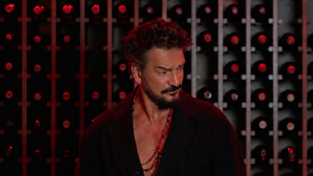 Ricardo Arjona anuncia colaboración con Grupo Firme