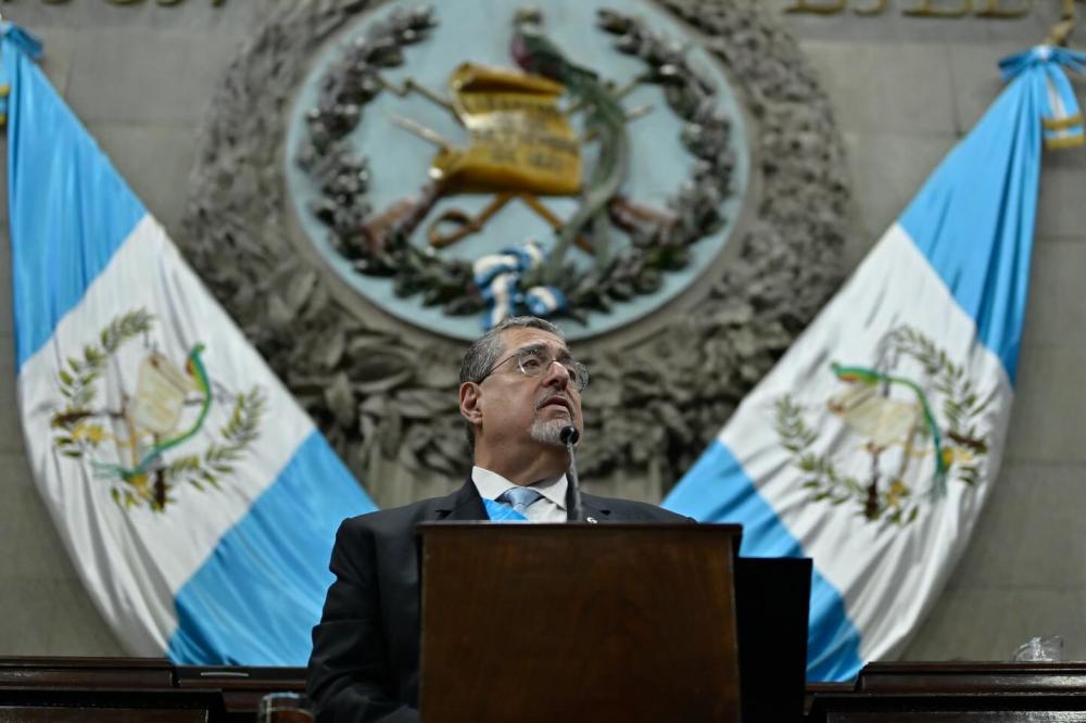 Bernardo Arévalo anuncia obra vial en carretera de Xela a La Esperanza