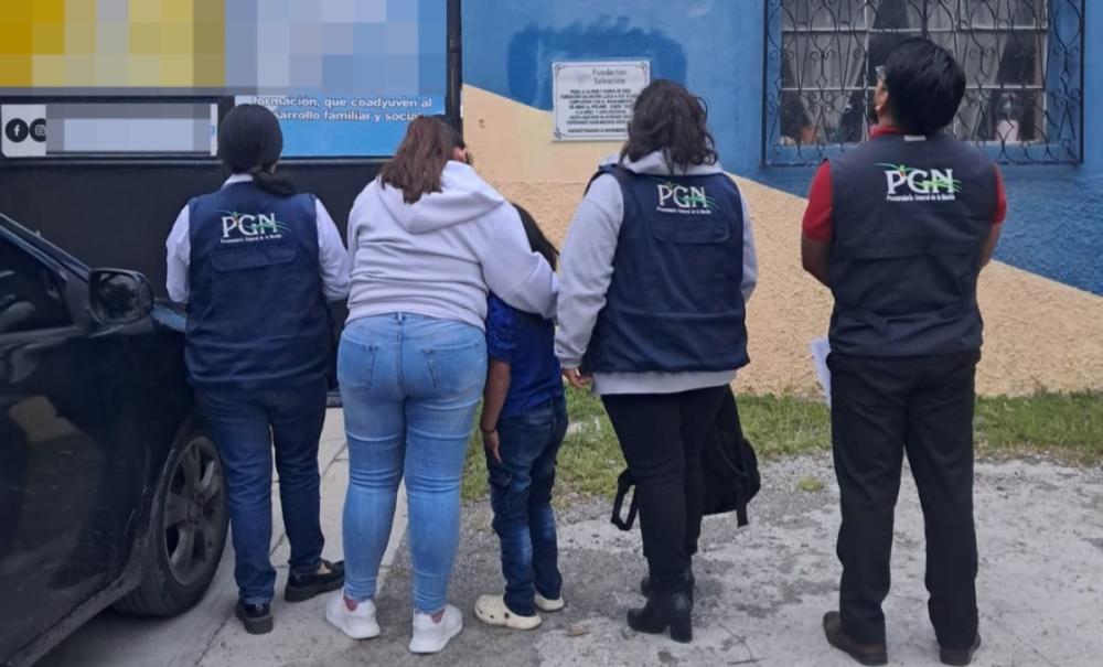Niña de 9 años explotada en ventas callejeras fue rescatada por PGN