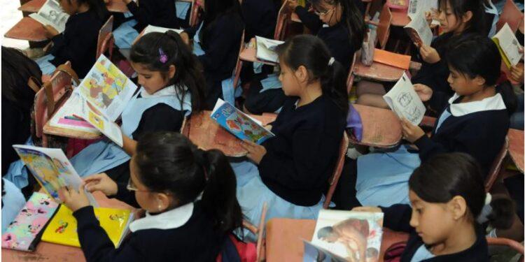 ¿Cuándo será el descanso de medio año a nivel escolar? 