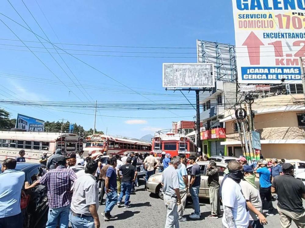 Habilita el paso en los cuatro bloqueos por alza en combustibles