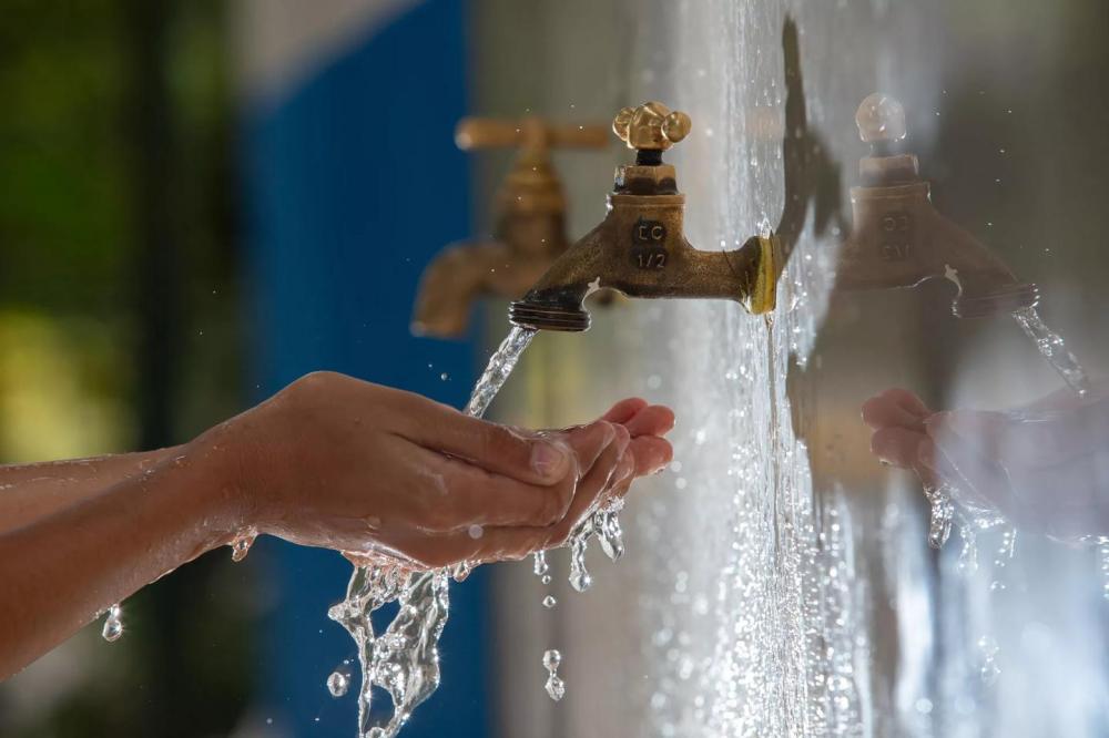 EMAX anuncia suspensión de agua potable para este domingo